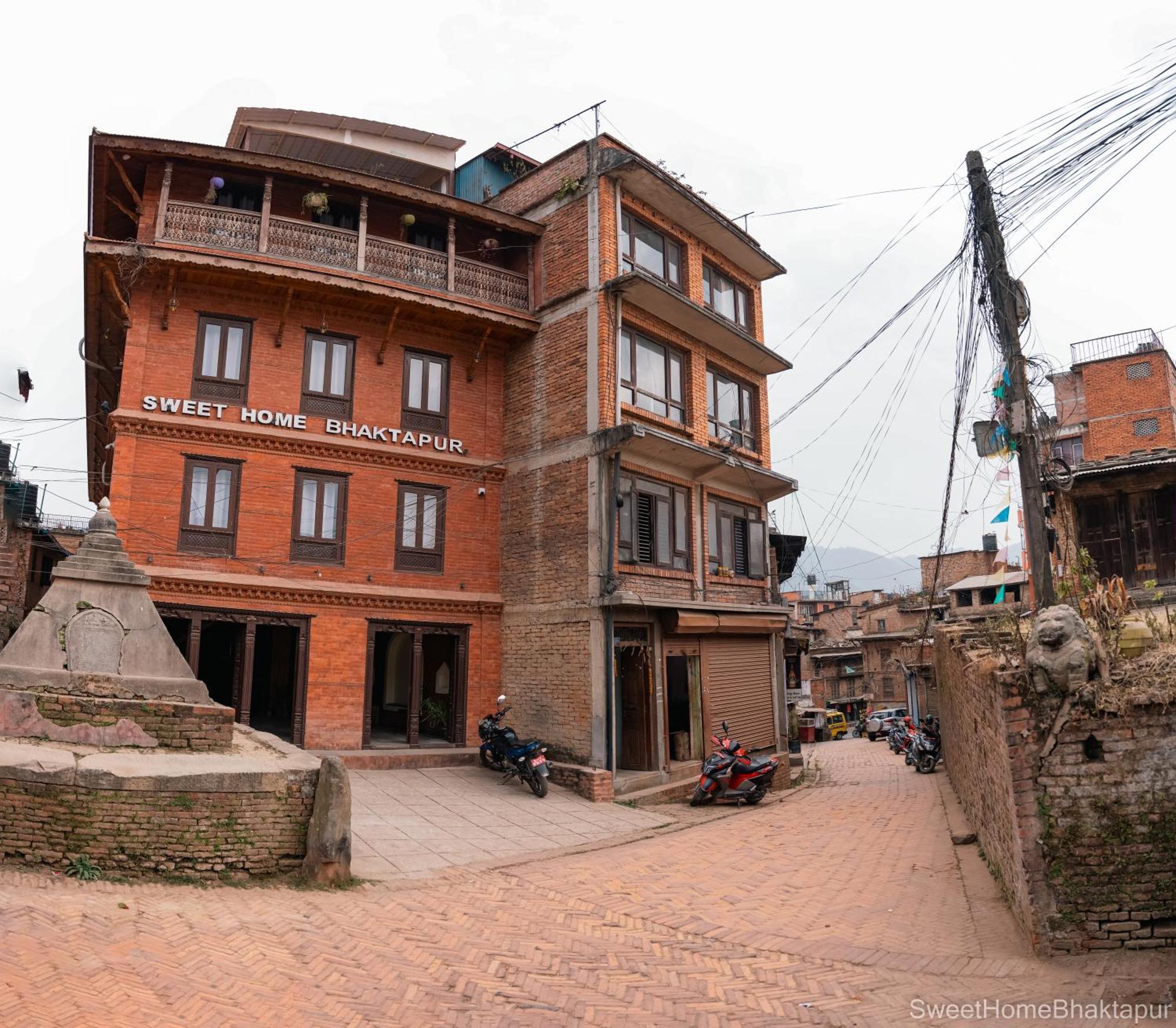 Hotel Sweet Home Bhatgoan Exterior foto